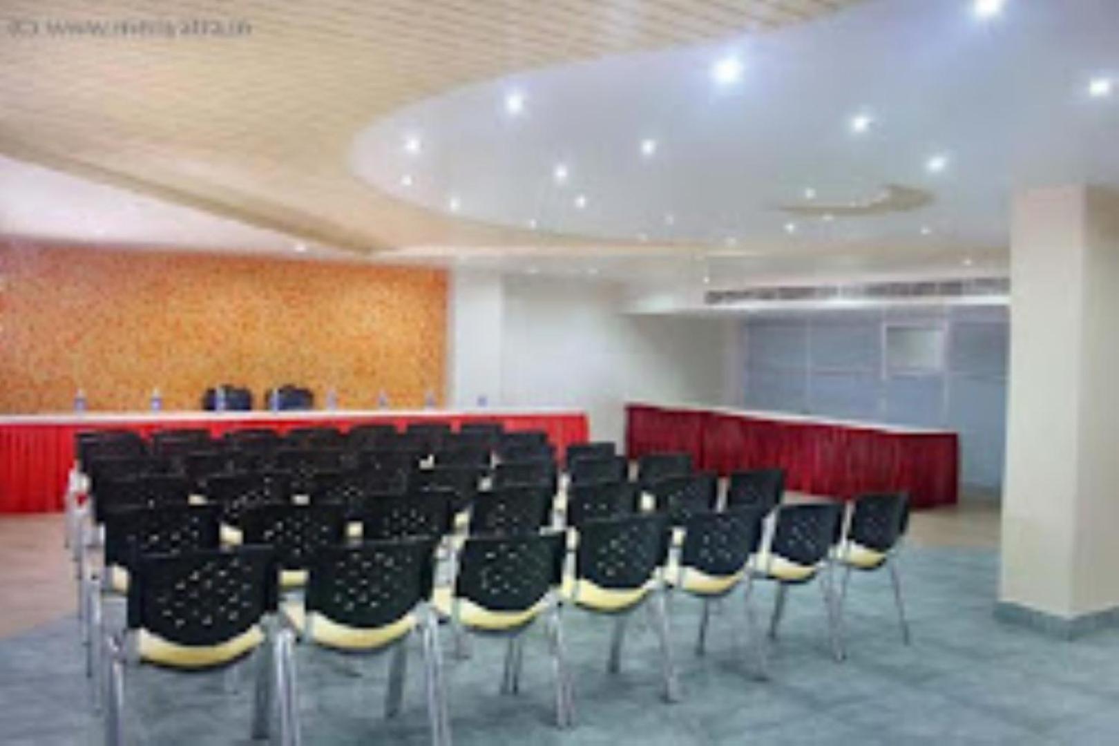 The Gagan Plaza Hotel Kanpur Zewnętrze zdjęcie