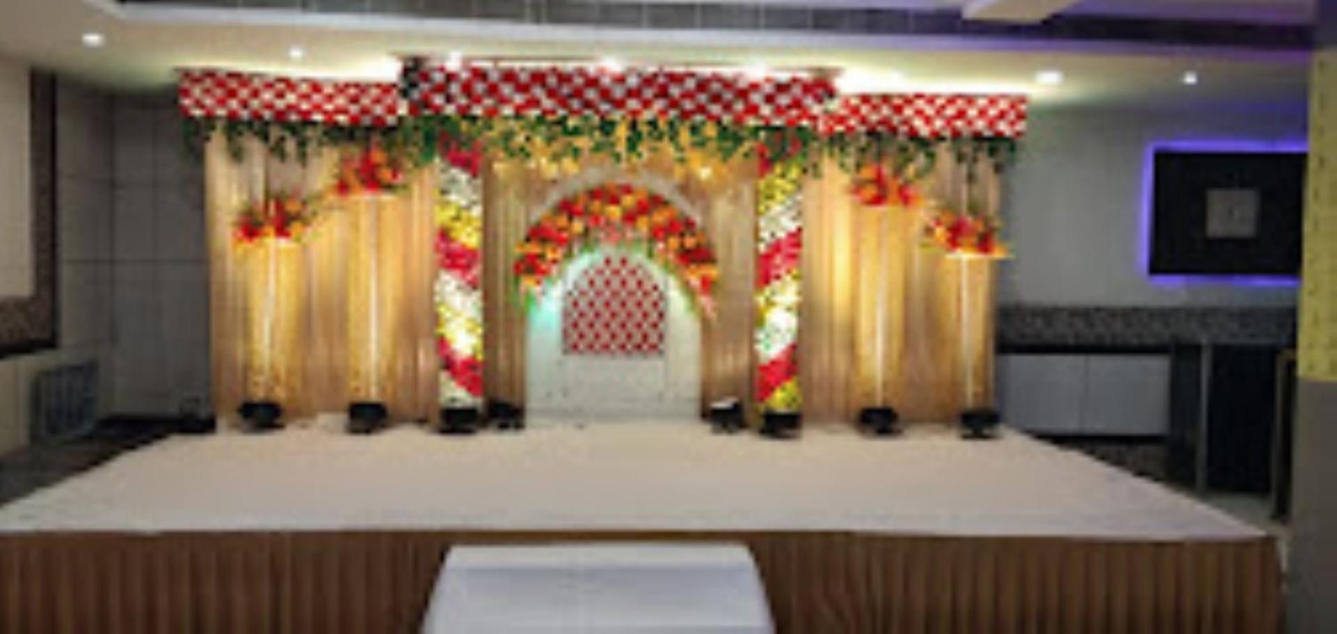 The Gagan Plaza Hotel Kanpur Zewnętrze zdjęcie